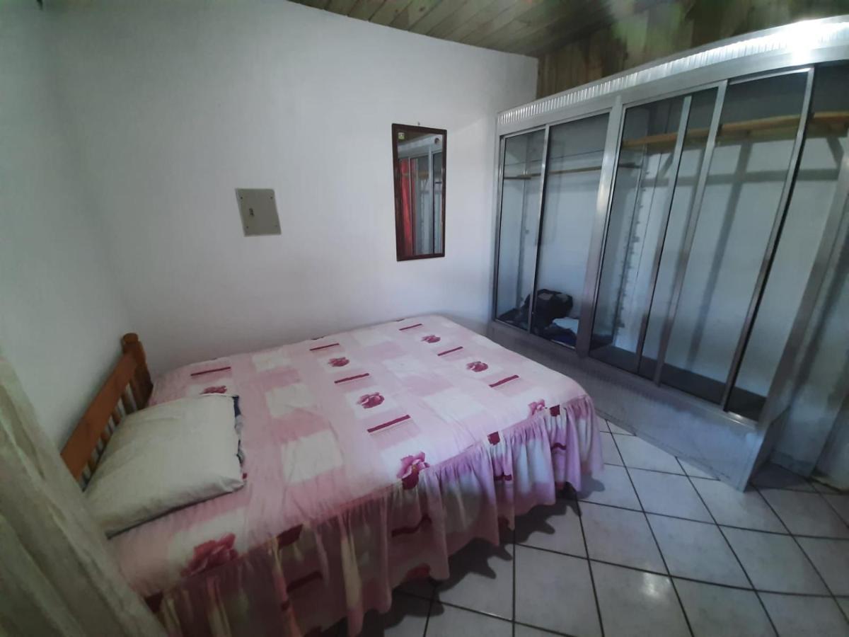 Casa para Veraneio em Torres! À 3 quadras da Praia Villa Esterno foto